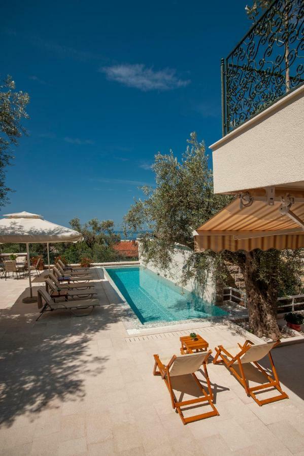 Villa Stevan สเวติ สเตฟาน ภายนอก รูปภาพ